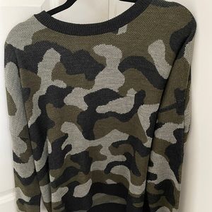 NWT Eddie Bauer Camo Sweater